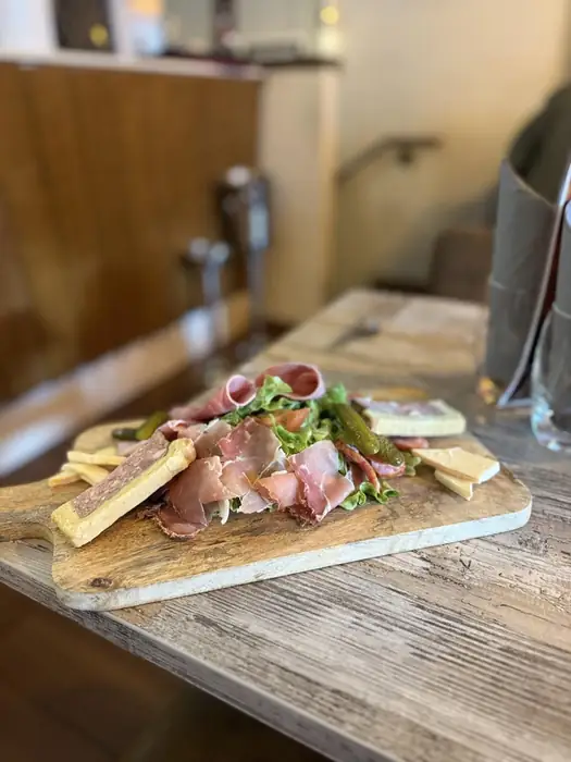 Planche de charcuterie et fromages